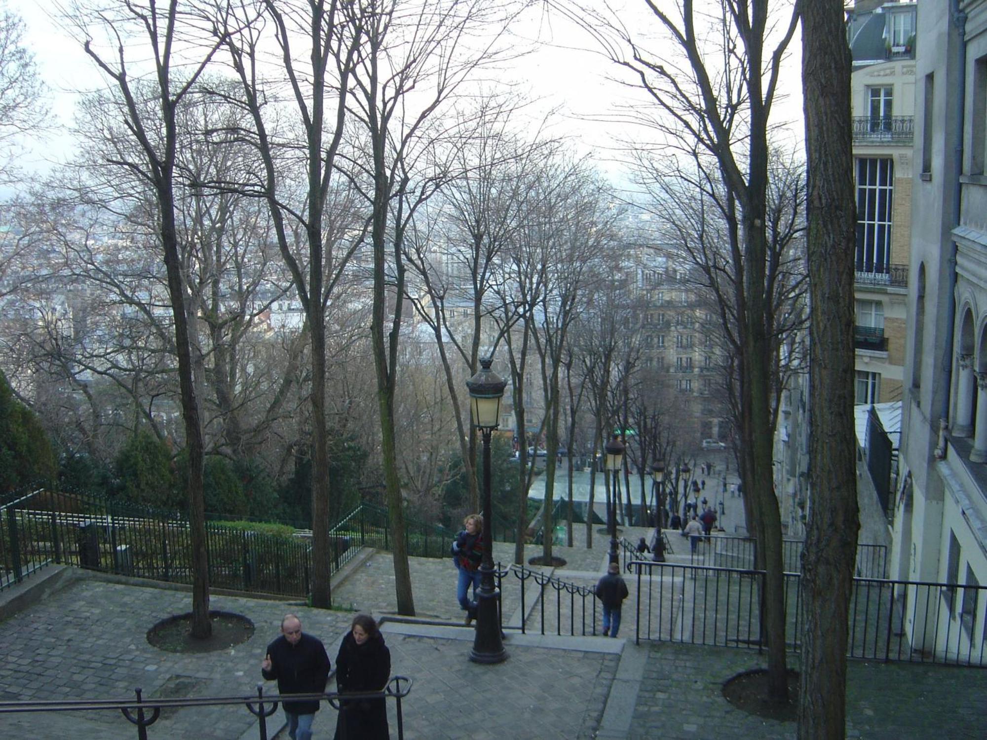 Apartamento Charming Duplex In Montmartre París Exterior foto